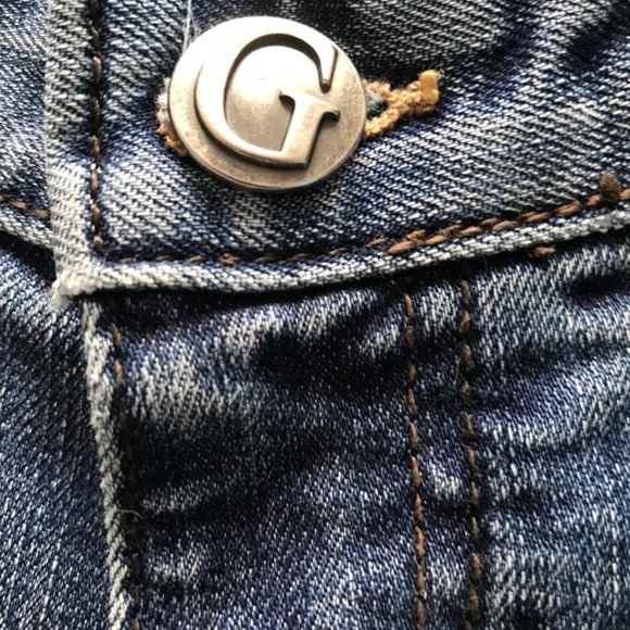 Premium Guess Flare Leg Jeans - Picture 15 of 15